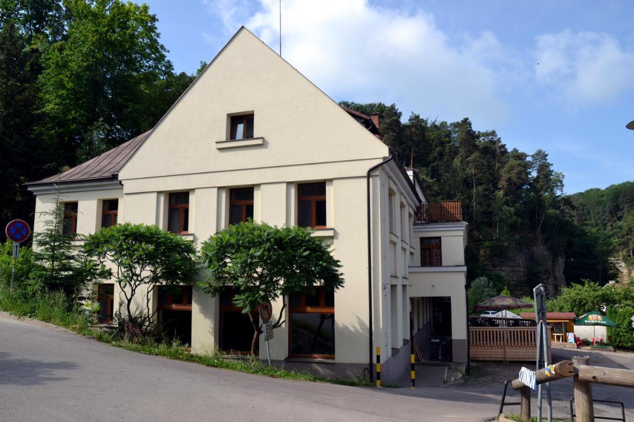 Hotel Podkost Libošovice Dış mekan fotoğraf